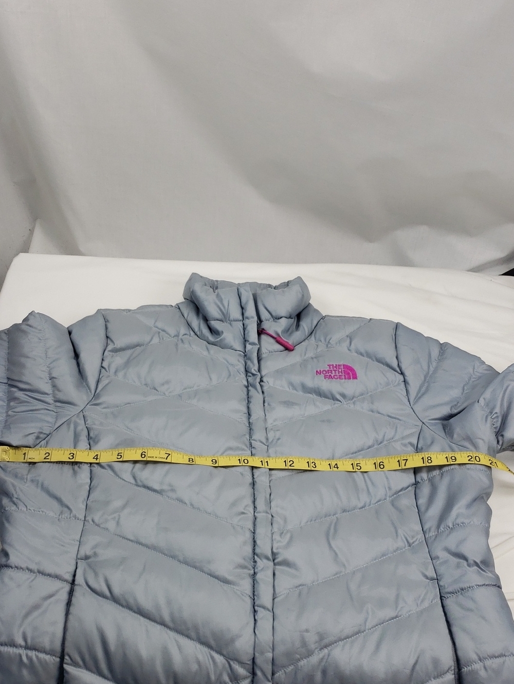 The North Face Puffer Jacket Grey Pink 550 Down Insulated Full Zip Size Large - Picture 8 of 9